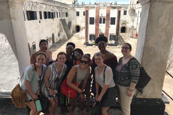 4 Days Trip in Accra, Cape Coast,Kumasi culture & heritage tours - Day One: Accra’s Museums, Markets, and National Symbols