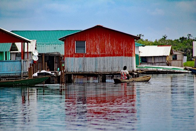 7 Days Cape Coast and Nzulezo Stilt Village Tour - Day one: a gentle arrival in Accra
