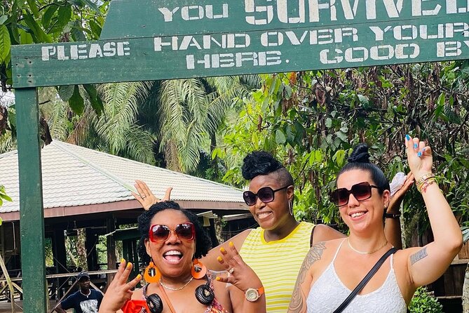 9-Day Private Guided Tour of West Africa (Ghana, Togo & Benin) - Crossing into Togo and exploring Lome