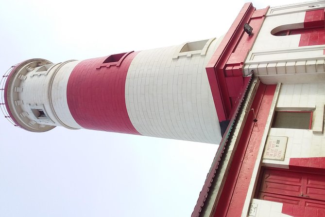 A 6 Days Cultural, Historic And Nature Tours - Day 5: Cape Coast Castle and the Kakum canopy walkway