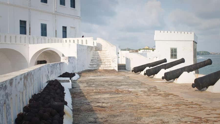 Accra: Cape Coast and Elmina Private Cultural Tour - Cape Coast Castle and the rooms below the fort