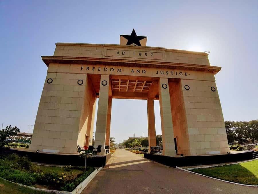 Accra: City Highlights Half-day Guided Tour with Transfers - Black Star Square and Ghana’s national symbols