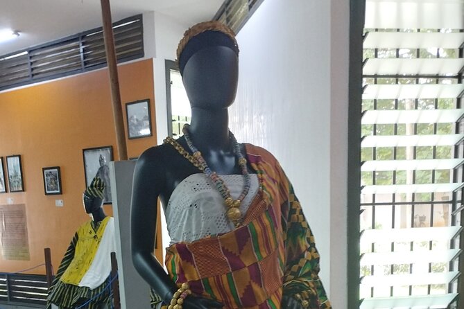 Accra City Tour Experience - Jamestown and the James Town Lighthouse area