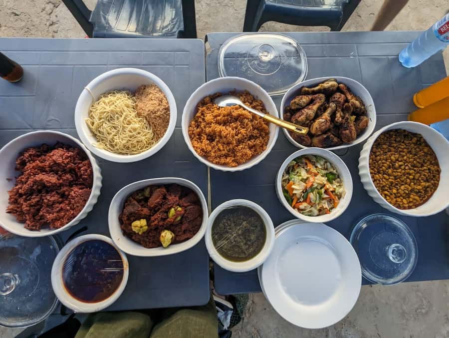 Accra: Cooking Class with Auntie KK in Osu - Meeting Auntie KK across from Club 69