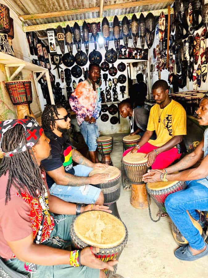ACCRA GUIDED CITY TOUR, GHANA - The Accra International Art Centre
