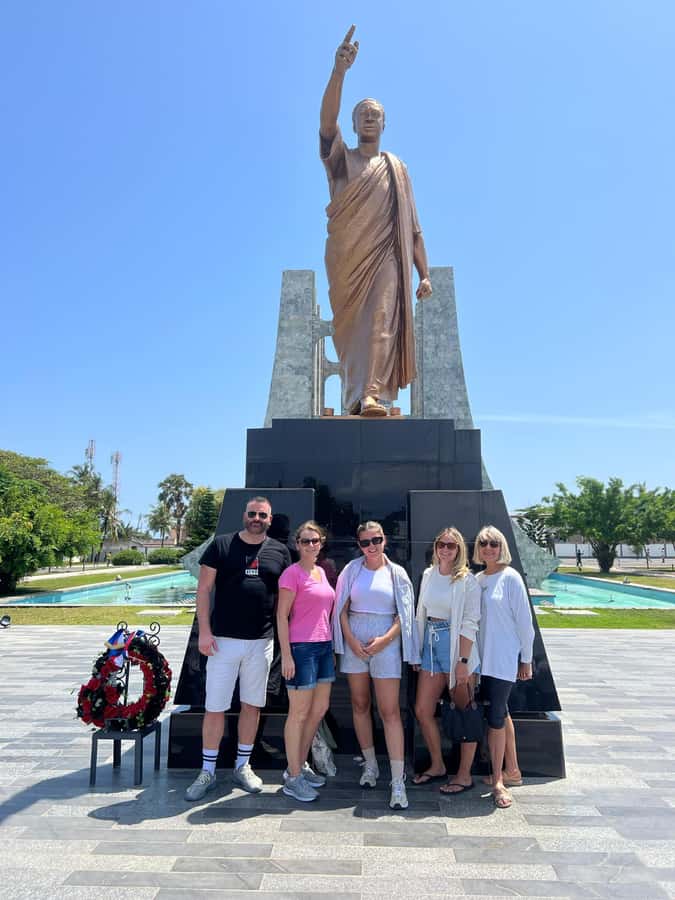 Accra: Guided City Tour with Lunch - Small groups, driving, and pace