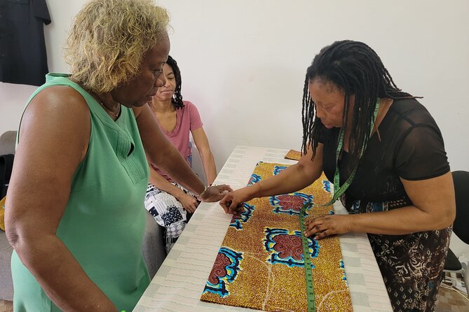 African custom clothing making experience with fabric tour - Taking part without needing tailoring skills
