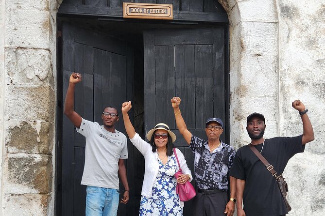 Assin Manso Slave River, Cape Coast & Elmina Castle History Tour - A seaside lunch and Castle Beach walk
