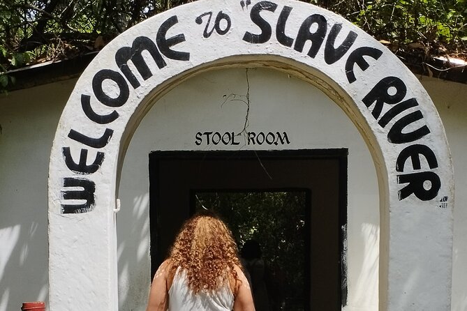 Assin Manso Slaves River and Cape Coast Castle Tour - Cape Coast Castle and the Door of No Return