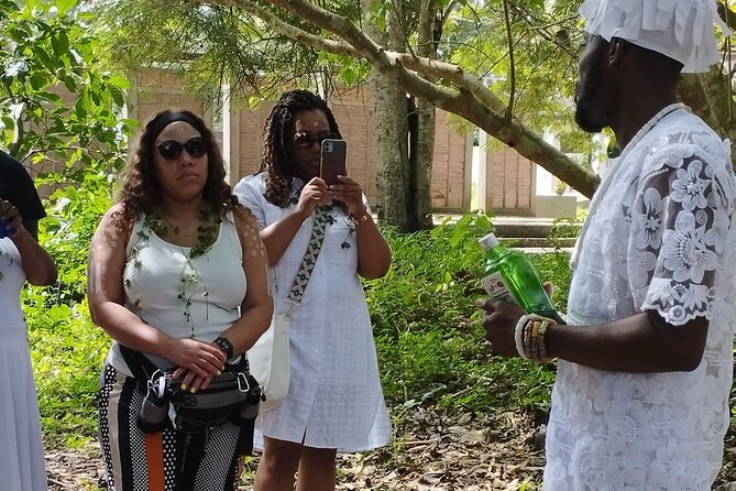 Assin Manso Slaves River and Cape Coast Castle Tour - Guides, safety, and the human side of the day