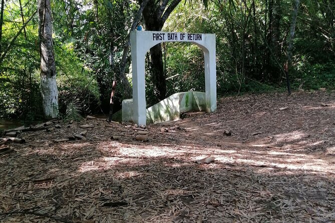 Bonwire Namimg Ceremony and Kente Tourist Center - The Akan naming ceremony at Bonwire Palace