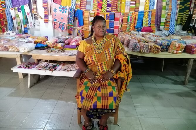 Bonwire Namimg Ceremony and Kente Tourist Center - Private touring and personal attention