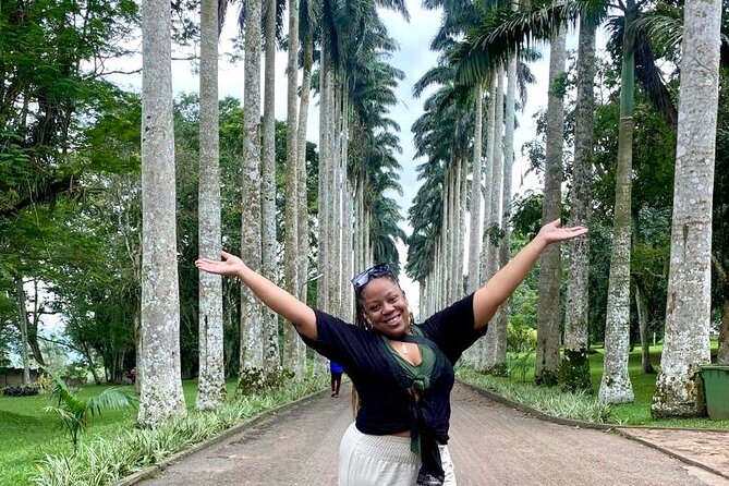 Boti Waterfalls and Aburi Botanical Gardens Full Day Tour - What Makes This Day Trip Worth Considering