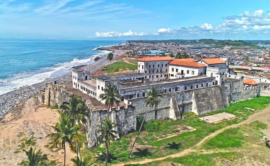 Cape Coast: Kakum National Park, Castles, & Hans Cottage - The difficult lessons of Cape Coast Castle