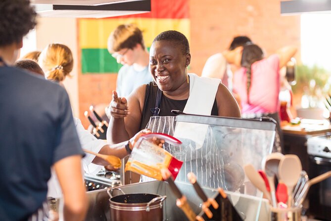 Culinary for Social Change-Cooking Class - From kitchen work to a Ghanaian feast