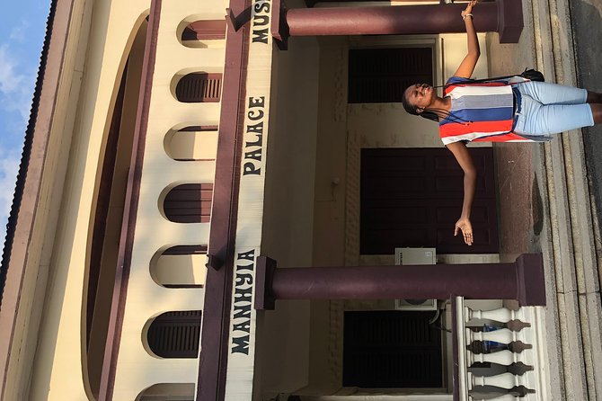 Experience Accra - African art and shopping at the Centre for National Culture