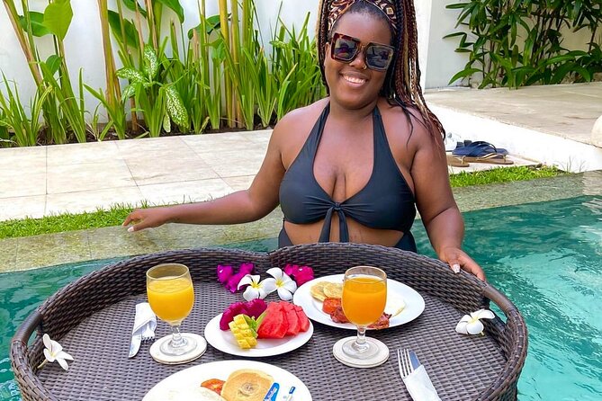 Floating Brunch Pool Experience - Arriving for a floating breakfast in Accra
