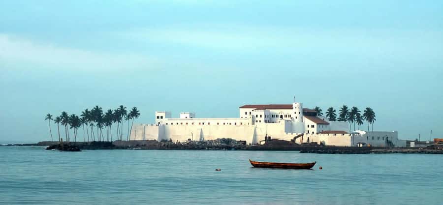 From Accra: Cape Coast Slave Dungeons Heritage Tour & Lunch - The early road from Accra to the Central Region