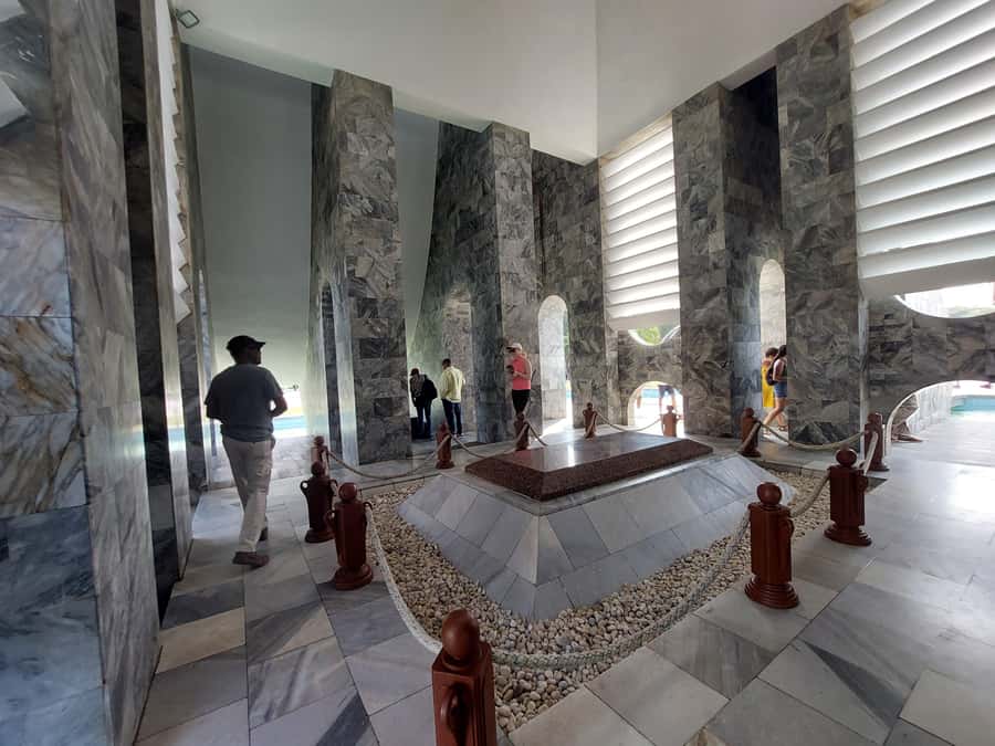 Full-Day Accra City Tour - Kwame Nkrumah Memorial Park and Mausoleum