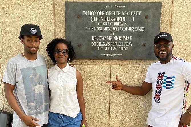 Know Ghana in 4 hrs - Accra City Tour - Crafts and shopping at the Centre for National Culture
