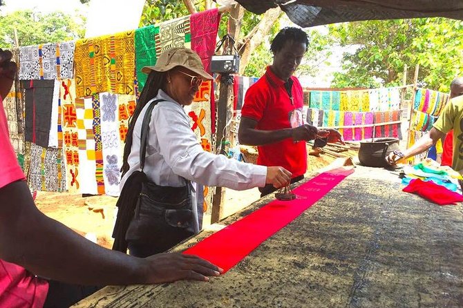 Kumasi Culture and Heritage Tours - Bonwire and the meaning of kente weaving