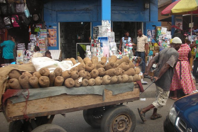 Makola Market Walking Tour - Agblobloshie and Ghana’s vegetable trade