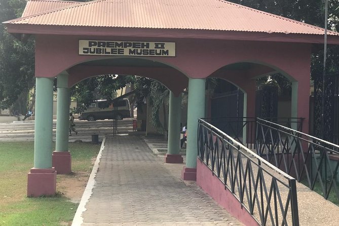 Private Half-Day City Tour of Kumasi with Lunch - Prempeh II Museum and everyday royal customs