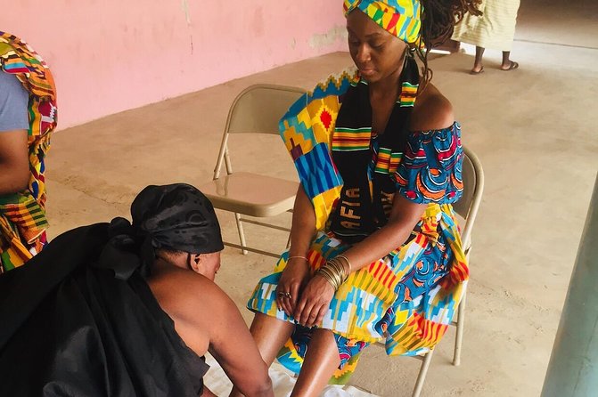 Traditional naming ceremony For African Diasporas in Kumasi - Ghanaian cloth and the meaning of being dressed for the occasion
