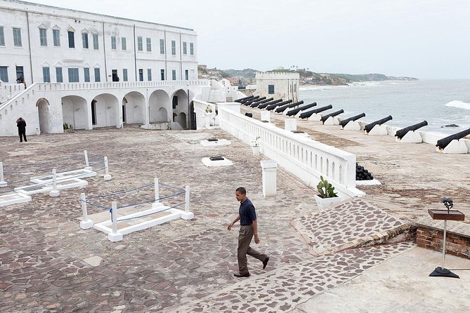 Trails of the transatlantic slave trade in Ghana - Day 2: Accra’s memorials and colonial power