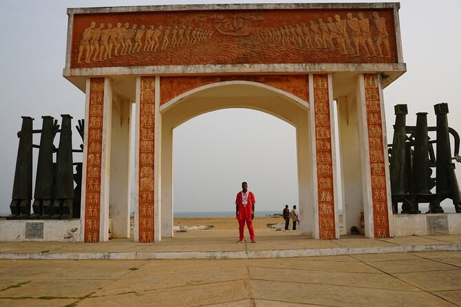 Trails of the transatlantic slave trade in Ghana - Day 3: Assin Manso and Cape Coast Castle