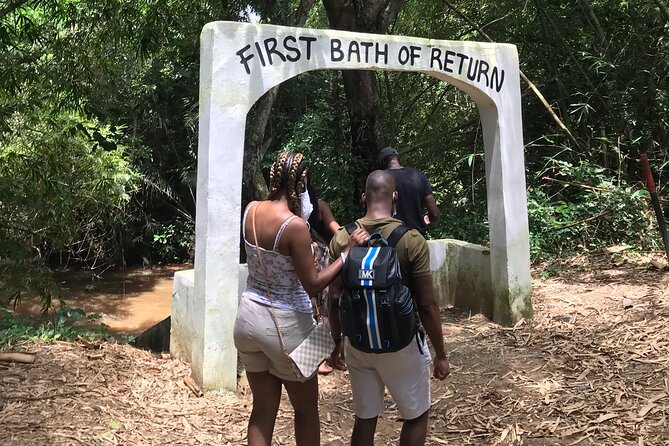 Travel Back In Time(The door of no return) - Assin Manso and the last bath in the river